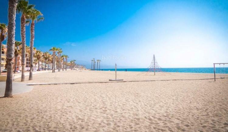 Apartamentos Deluxe Roquetas De Mar Con Golf Y Piscina Climatizada, Parking Privado Vicar Luaran gambar